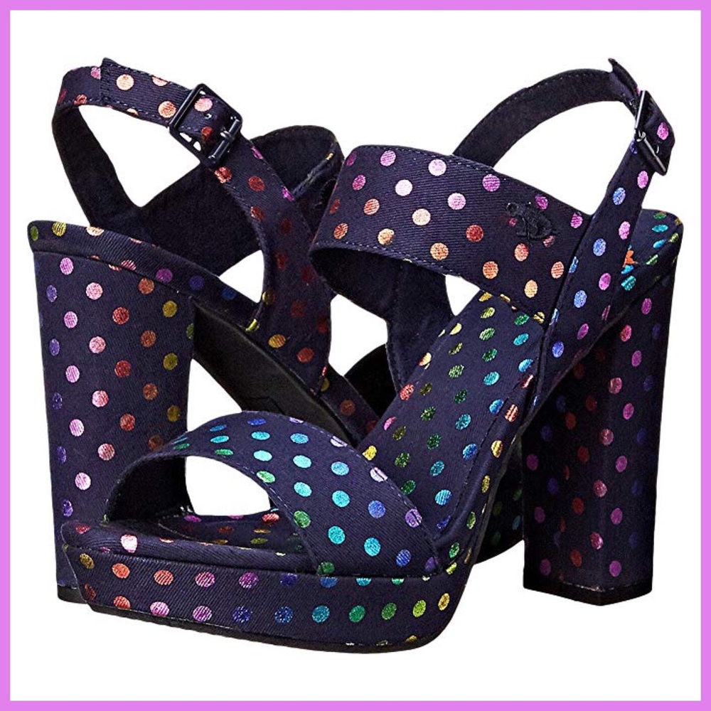 NEW NAVY/DOTS ADORABLE CHUNKY SANDALS 🛍💫